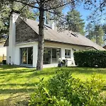 Le Rosa: De Charme Entre Et Pinede Villa