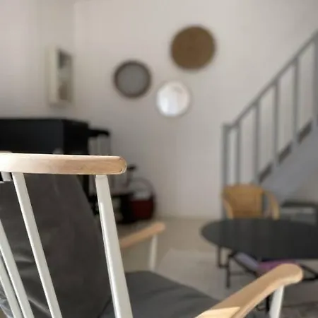 Le Rosa: De Charme Entre Et Pinede Villa *