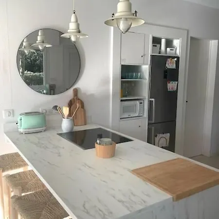 Le Rosa: De Charme Entre Et Pinede Villa *