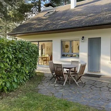 Le Rosa: De Charme Entre Et Pinede Villa